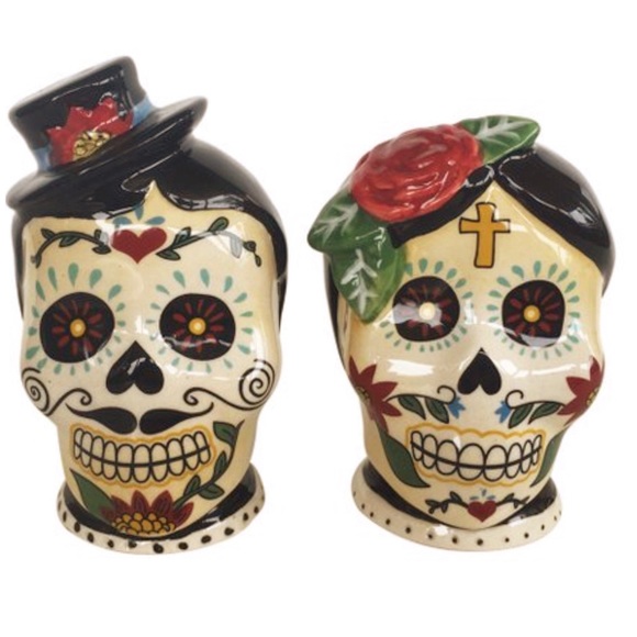 NWT Skull Salt & Pepper Shaker Day of the Dead - Picture 1 of 8